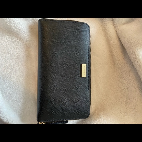 Kate Spade Zip up black wallet - Picture 1 of 5